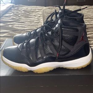 Jordan 11s 72/10’s Size 9